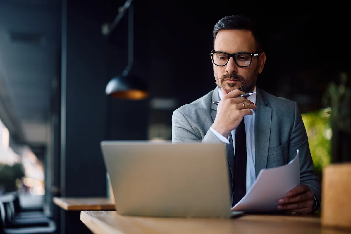 ¿Tus facturas cumplen la normativa en España? Qué debe llevar una factura correcta